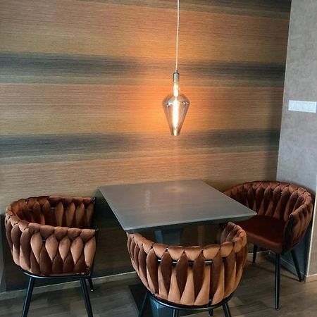Corvin Luxury White Apartment Budapest Bagian luar foto