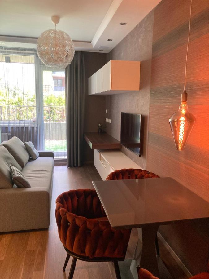 Corvin Luxury White Apartment Budapest Bagian luar foto