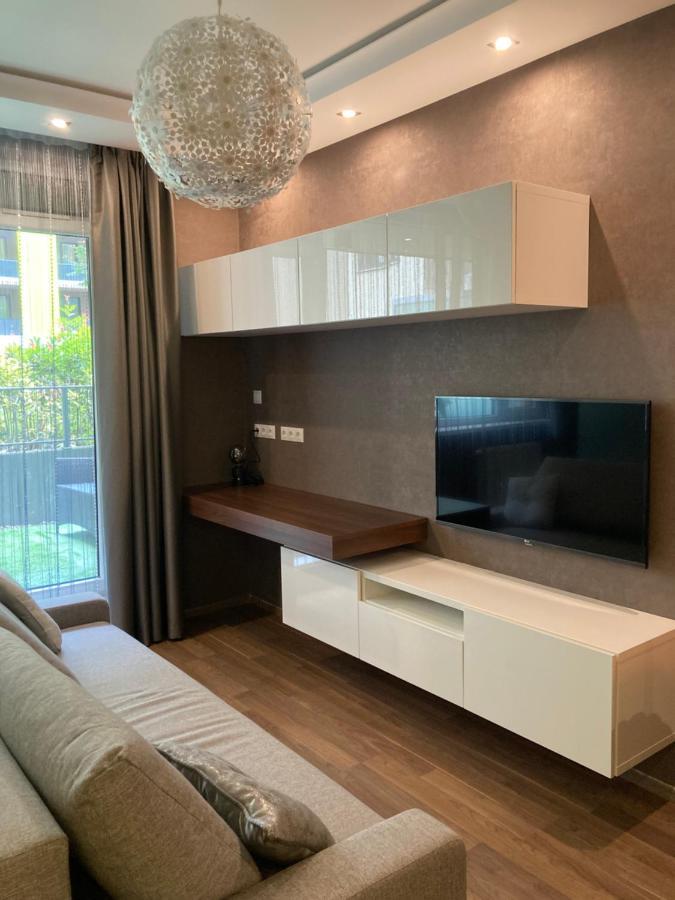 Corvin Luxury White Apartment Budapest Bagian luar foto