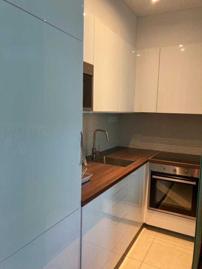 Corvin Luxury White Apartment Budapest Bagian luar foto